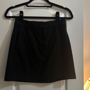 Aritzia Babaton black skirt